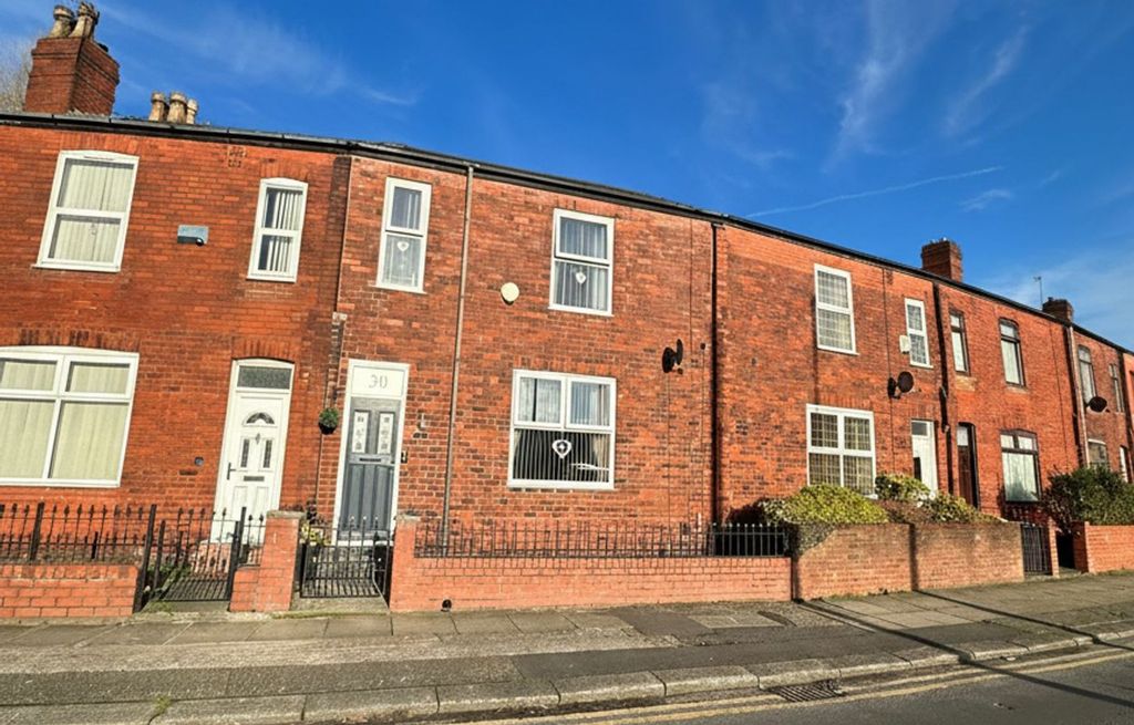 Property photo 1 of 12