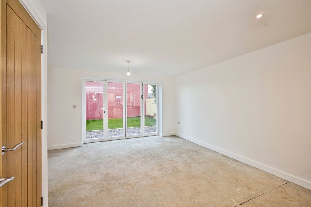 Property photo 2 of 13 Picture No. 41