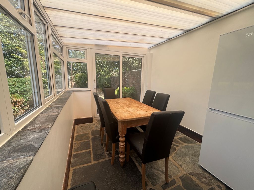 Property photo 3 of 12 Conservatory
