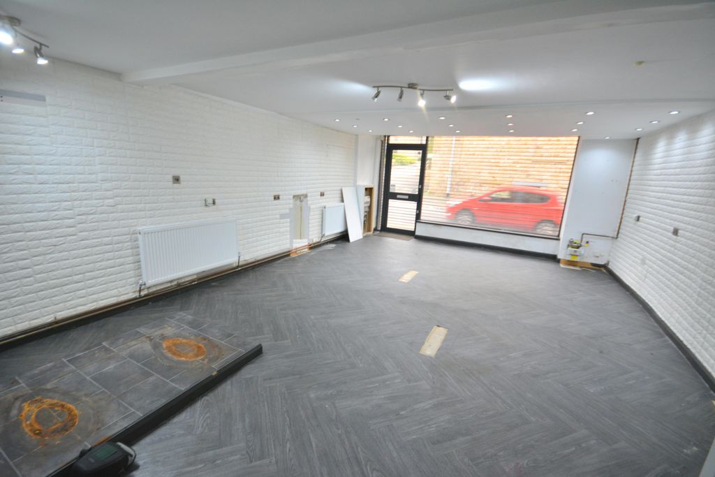 Property photo 2 of 6 Shop Floor