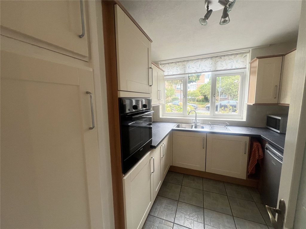 Property photo 3 of 8 Picture No. 02