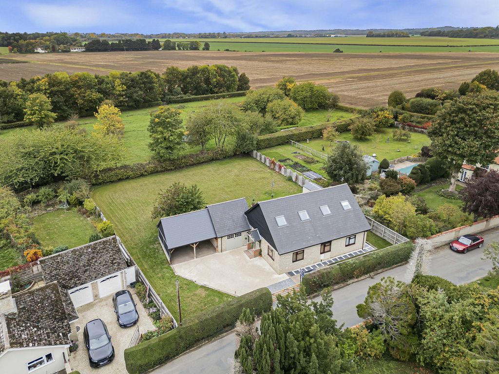 Property photo 1 of 37