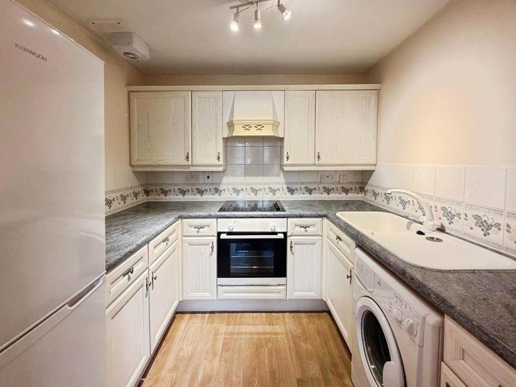 Property photo 2 of 7 3Cf5090A-5.Jpg