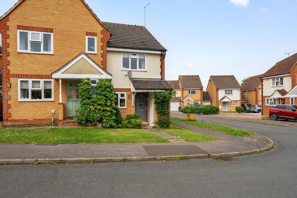 Property photo 1 of 12 Front