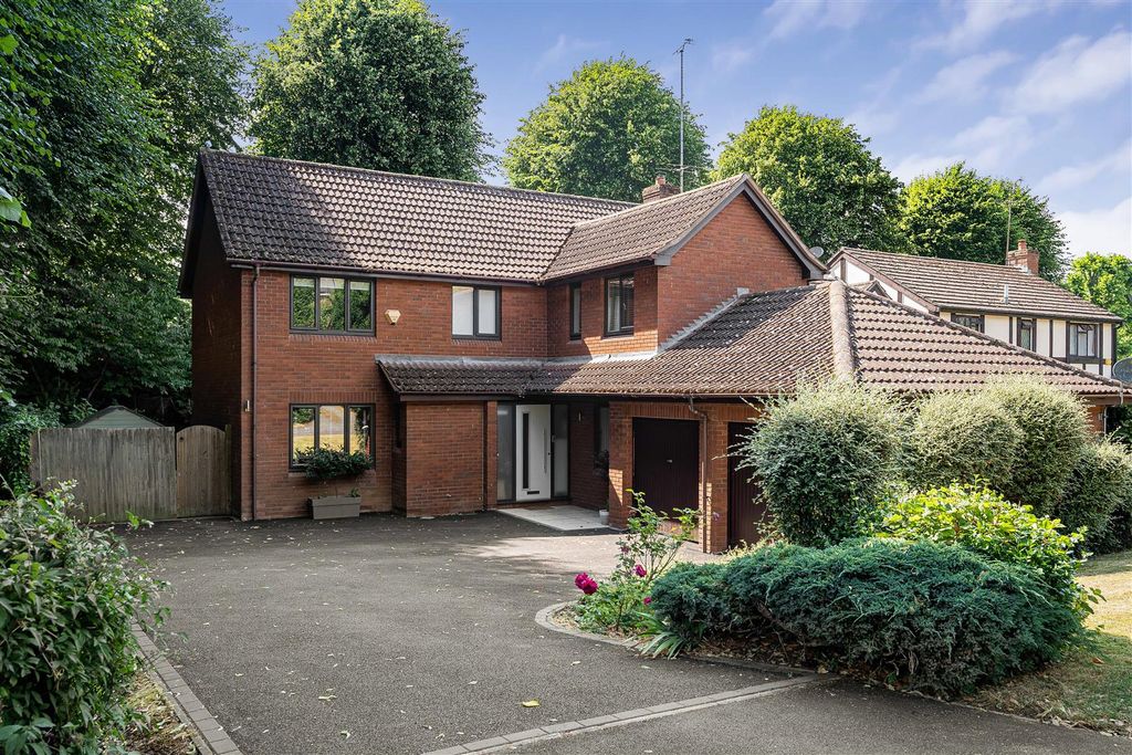 Property photo 1 of 15 External