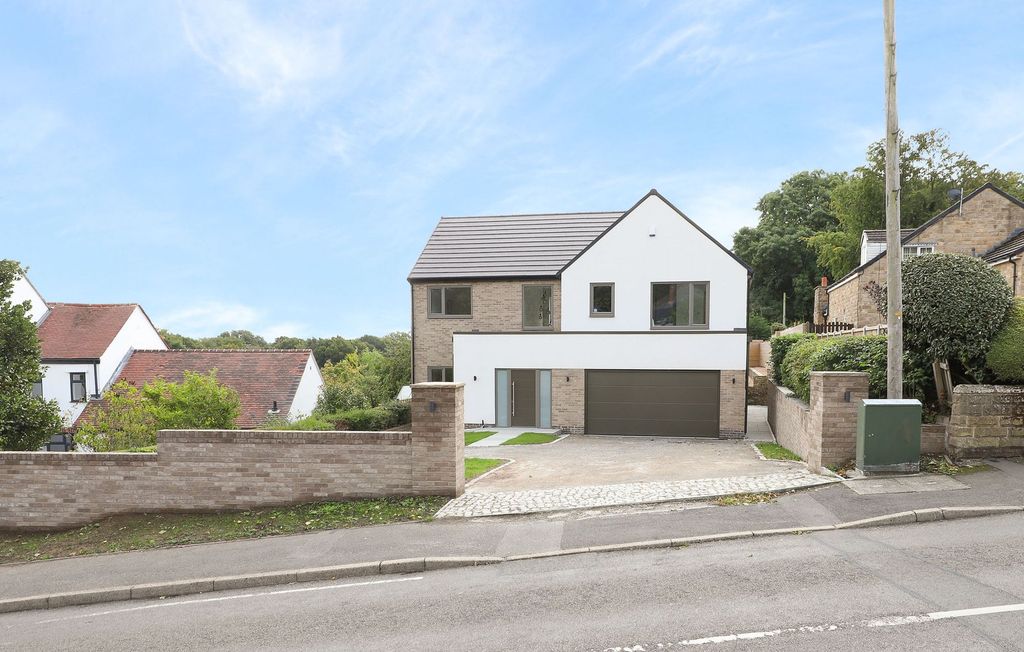 Property photo 1 of 33