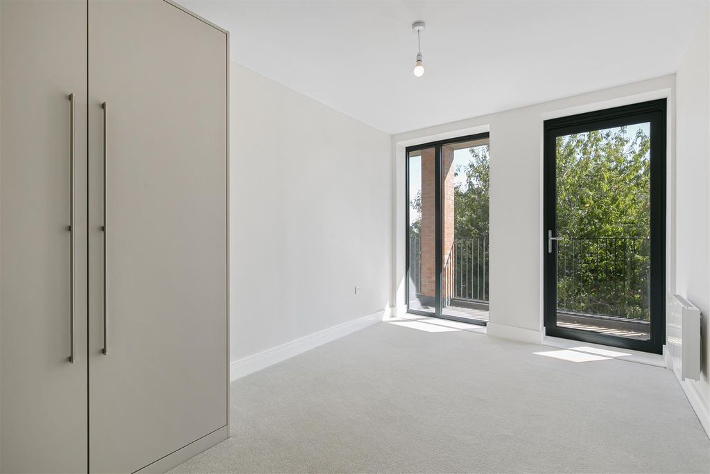 Property photo 2 of 20 2
