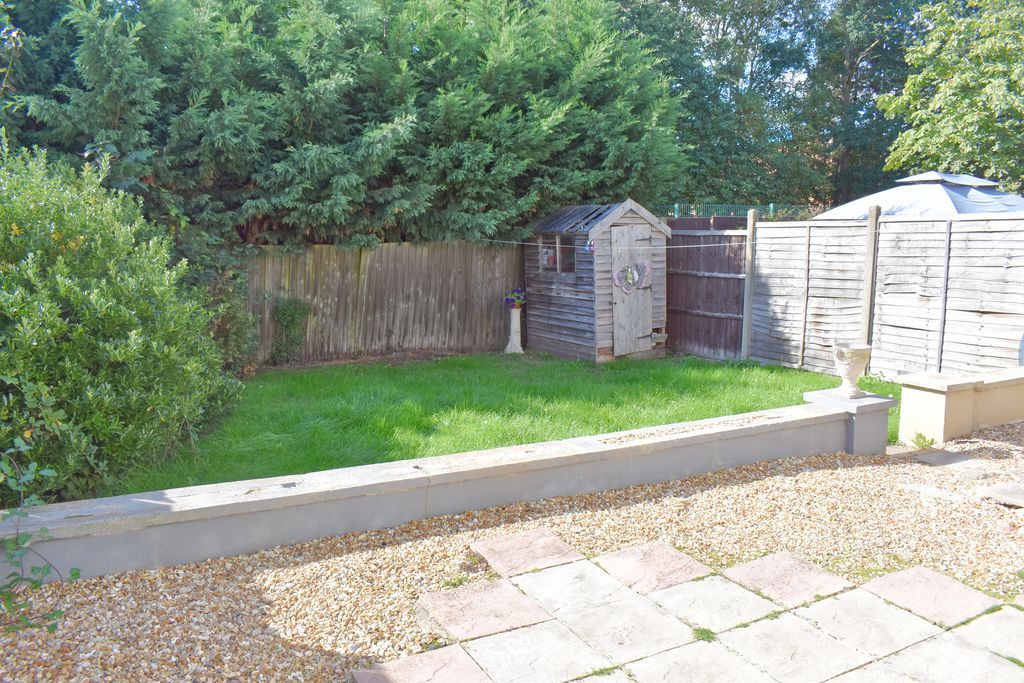Property photo 2 of 9 Photo 2