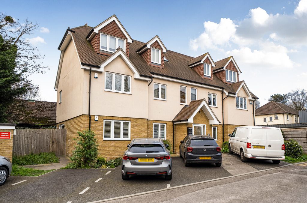 Property photo 1 of 12 1429037-21-69c2c3...