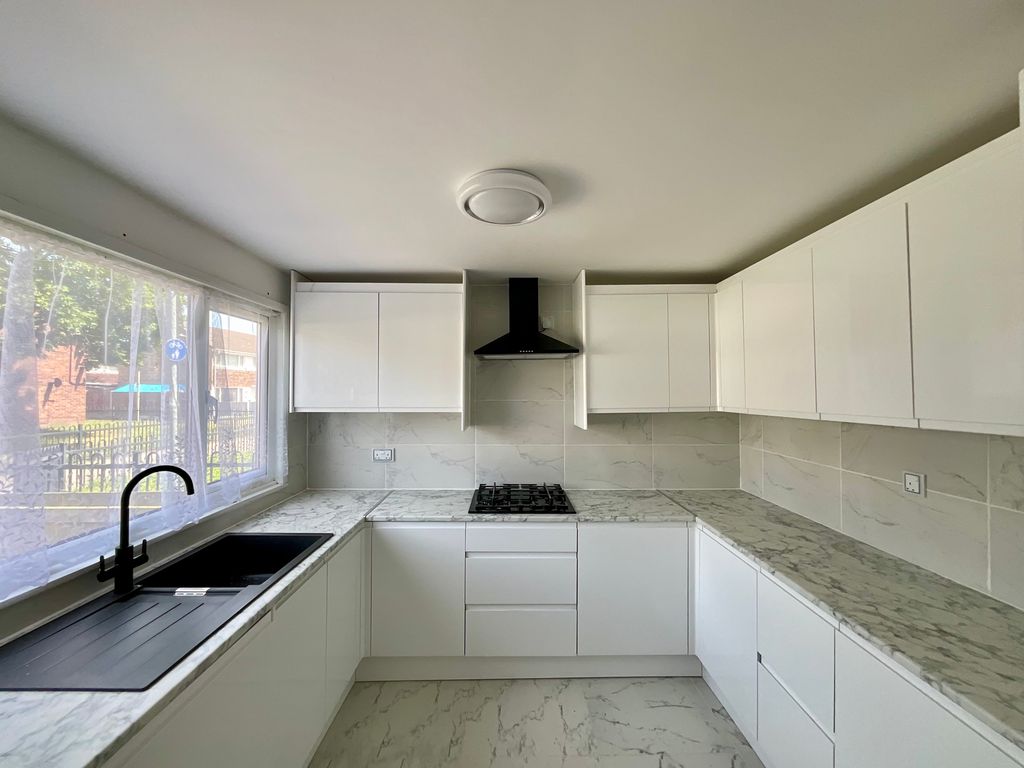Property photo 3 of 15 Img_0815