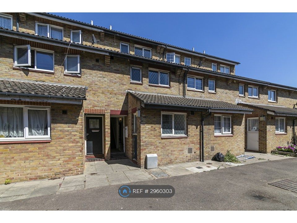 Property photo 2 of 26
