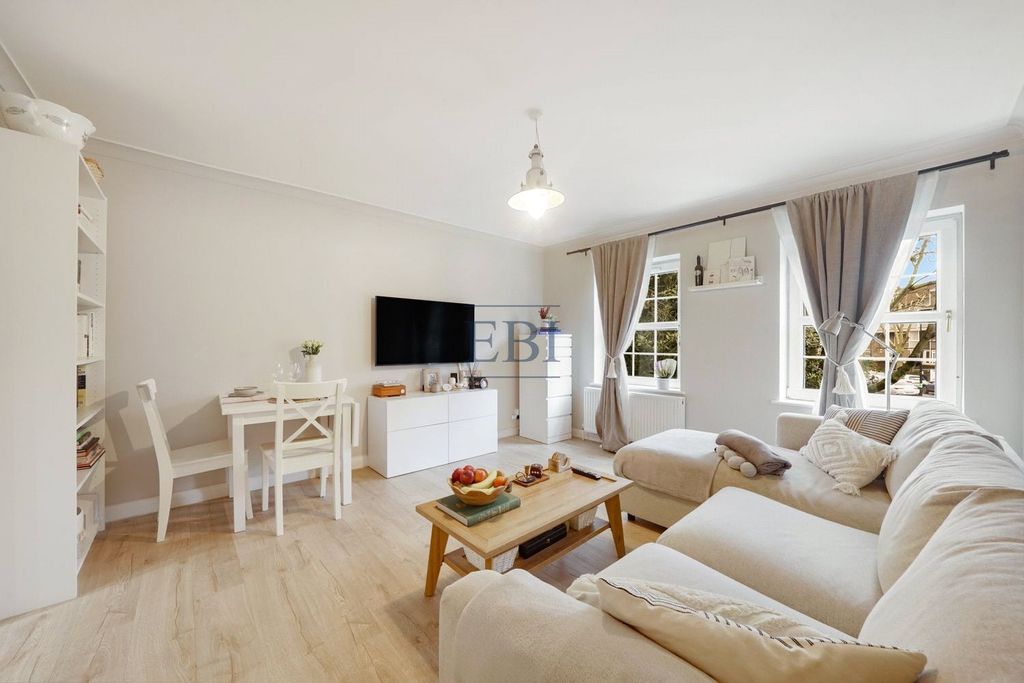 Property photo 1 of 16 Picture No. 03