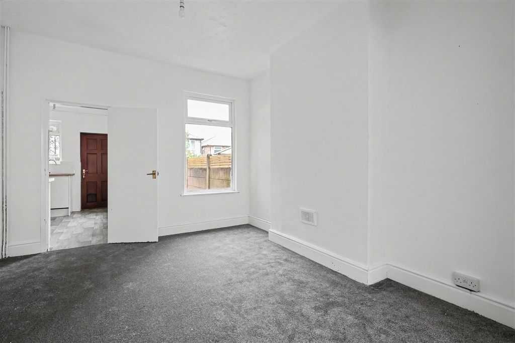Property photo 3 of 16 Img_6128.Jpg