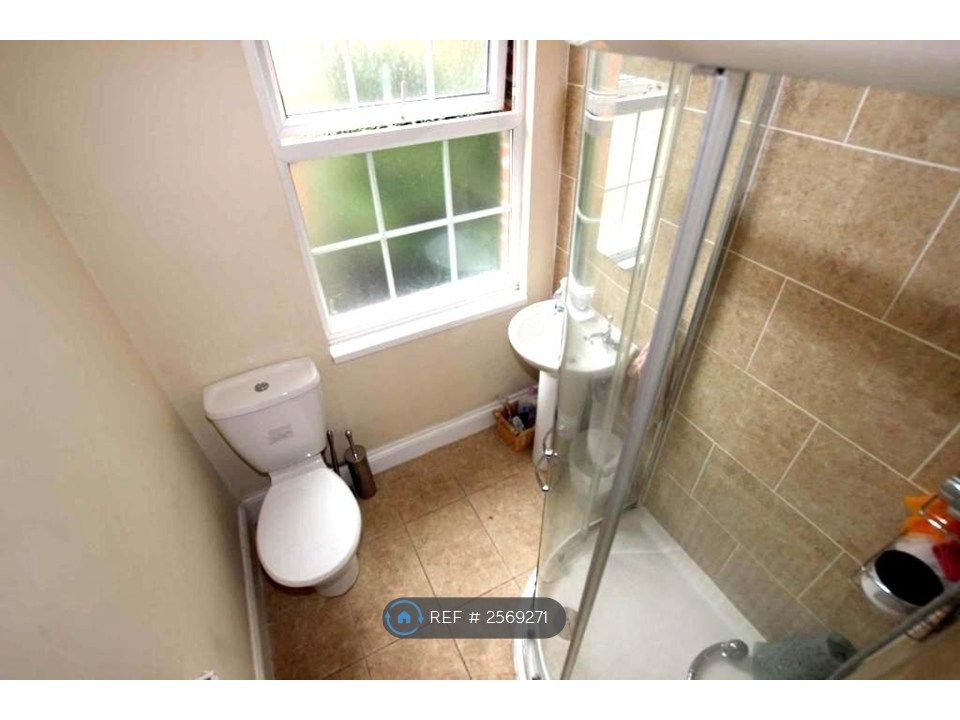 Property photo 3 of 3 Bathroom