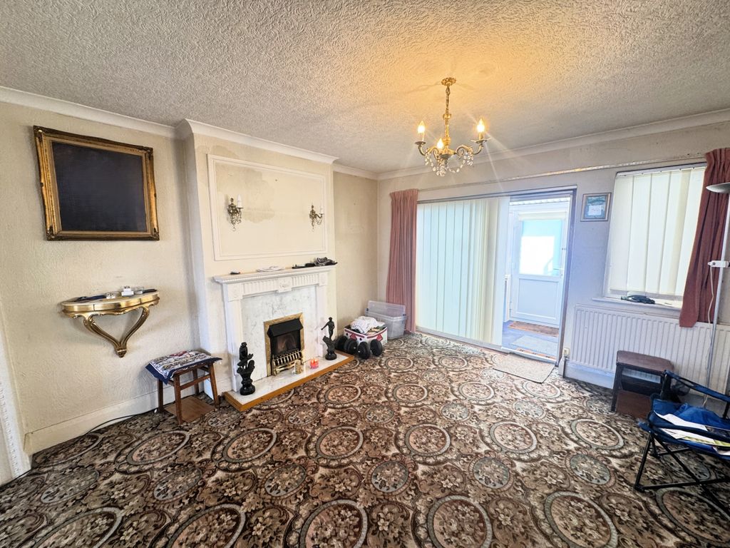 Property photo 3 of 12 Photo 22