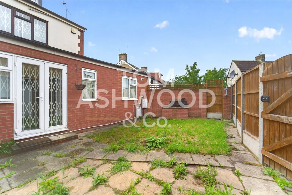 Property photo 1 of 13 Picture No. 08