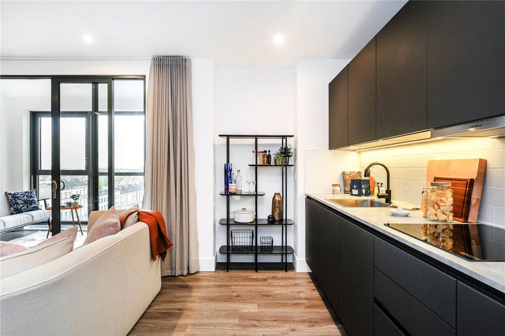 Property photo 2 of 9 Picture No. 07