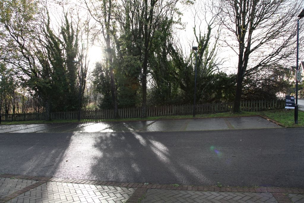 Property photo 3 of 6 Photo 2