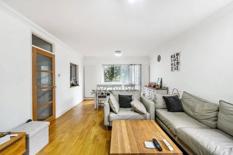 Property photo 2 of 3