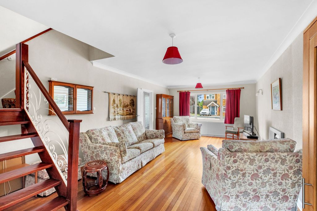 Property photo 2 of 16