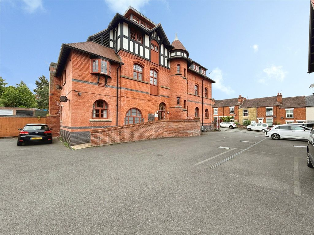 Property photo 1 of 10 Picture No. 02