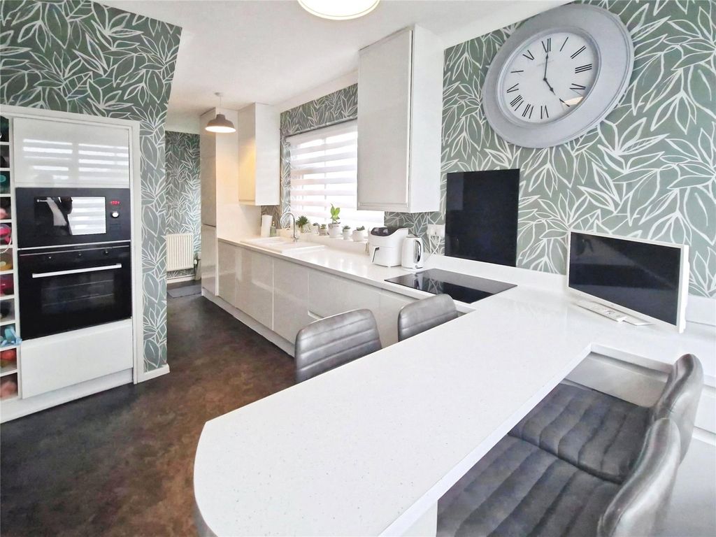 Property photo 3 of 22 Picture No. 42