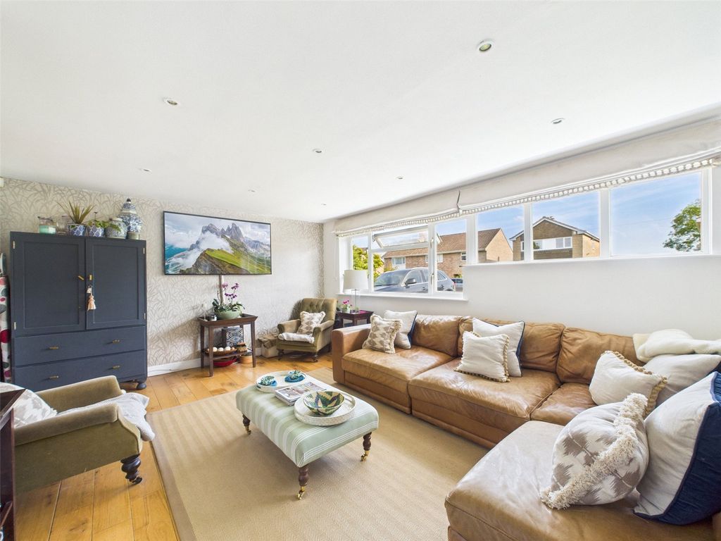 Property photo 3 of 19 Picture No. 16