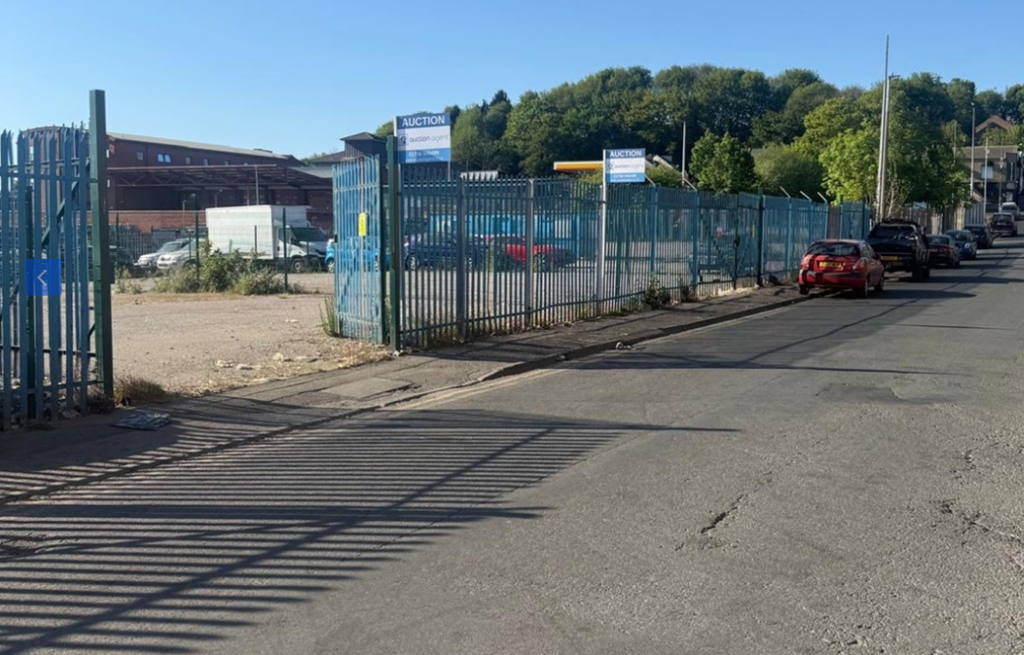 Property photo 2 of 13