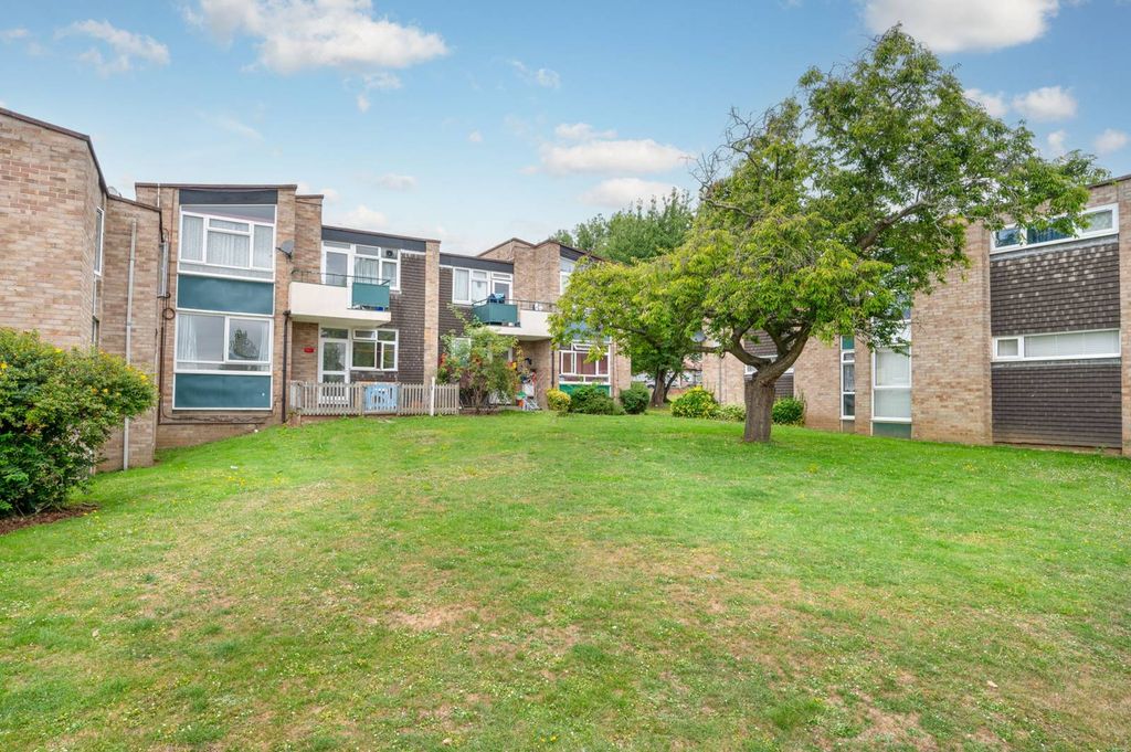 Property photo 2 of 8