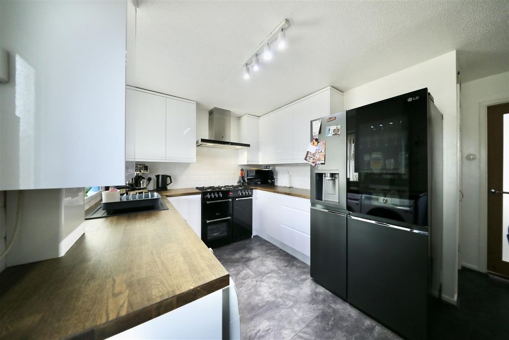 Property photo 3 of 26 0A4A9588.Jpg