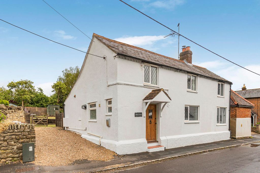 Property photo 1 of 27