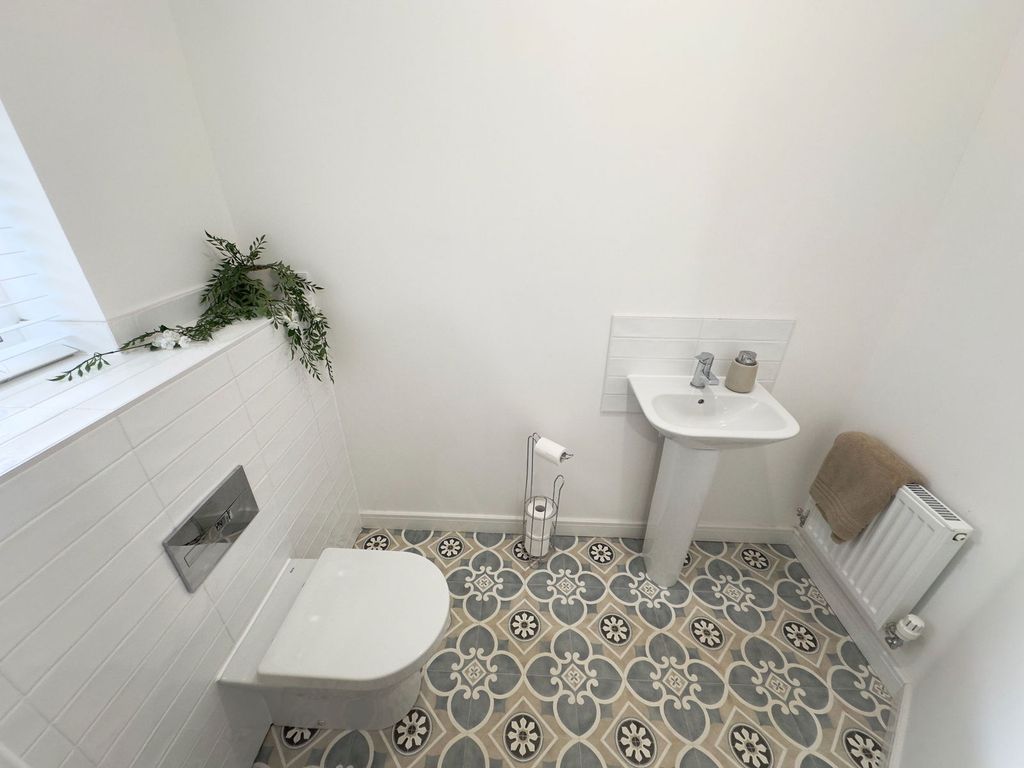 Property photo 3 of 26