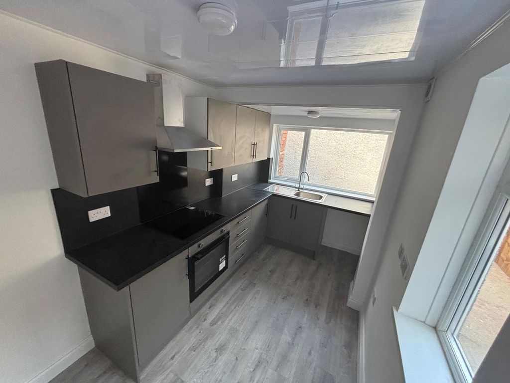 Property photo 1 of 14 Tempimagevrenbj.Jpg