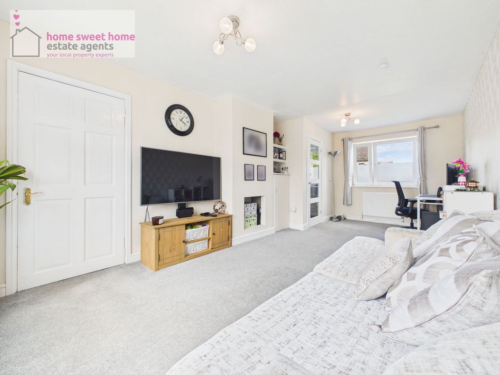 Property photo 2 of 33