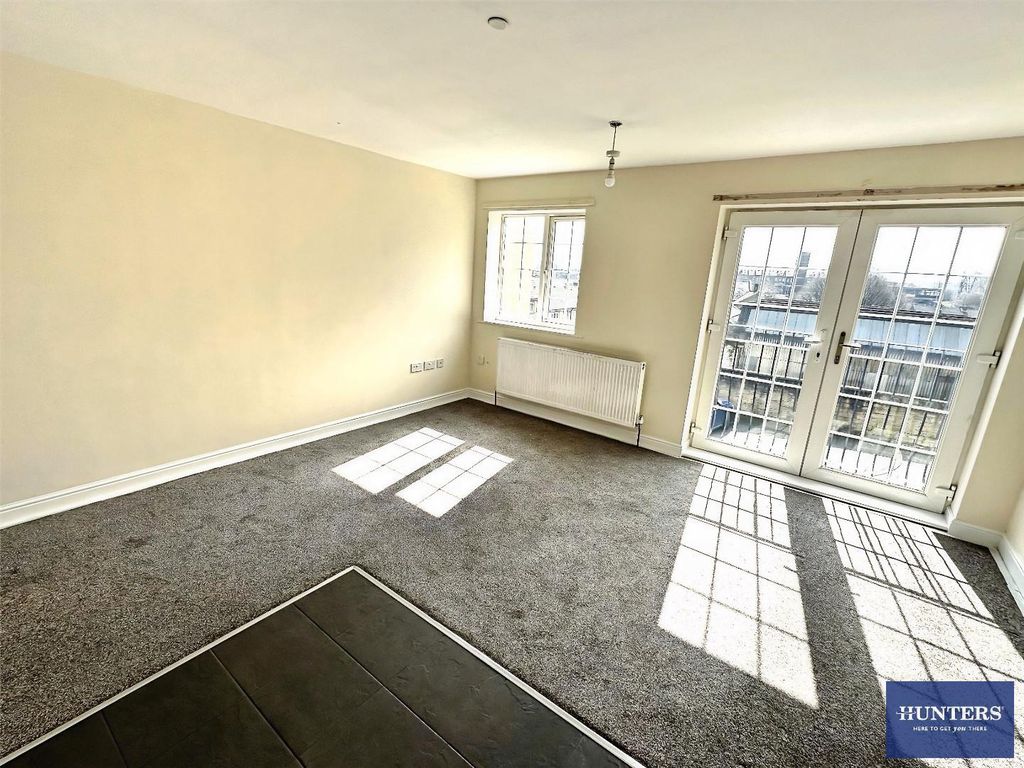 Property photo 3 of 9 c2269917-3.Jpg