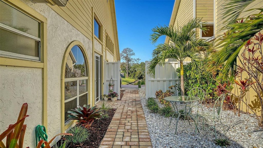 Property photo 3 of 19 <Alttext/>