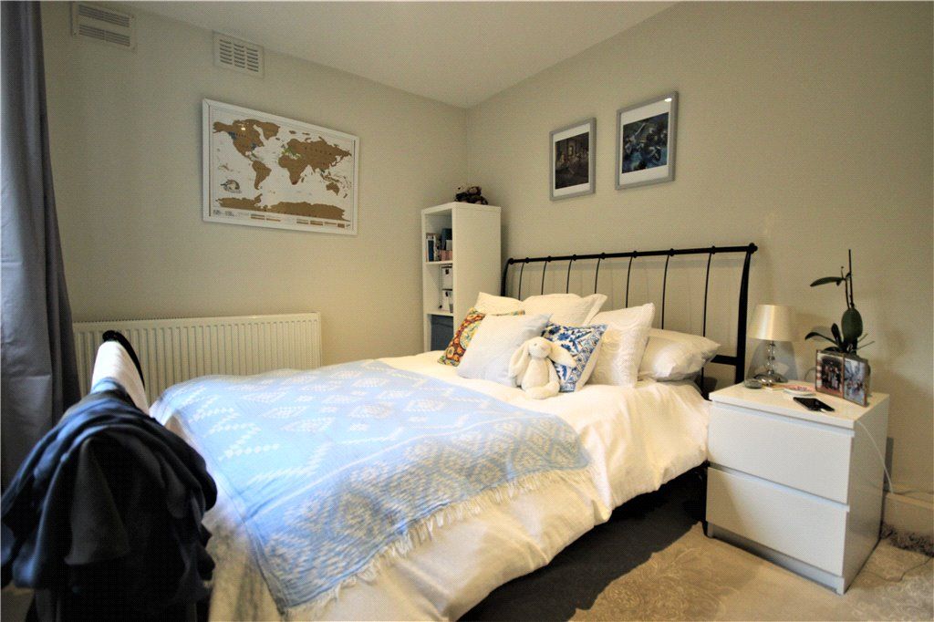 Property photo 3 of 8 Bedroom