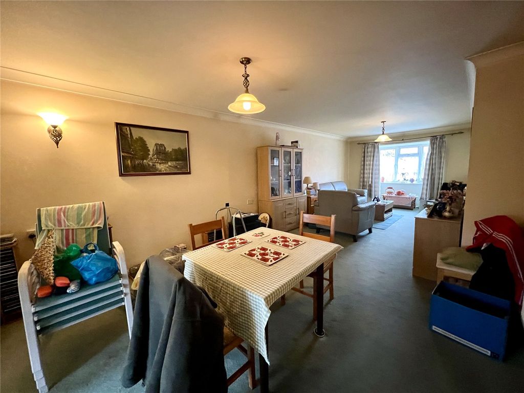 Property photo 3 of 12 Dining Area