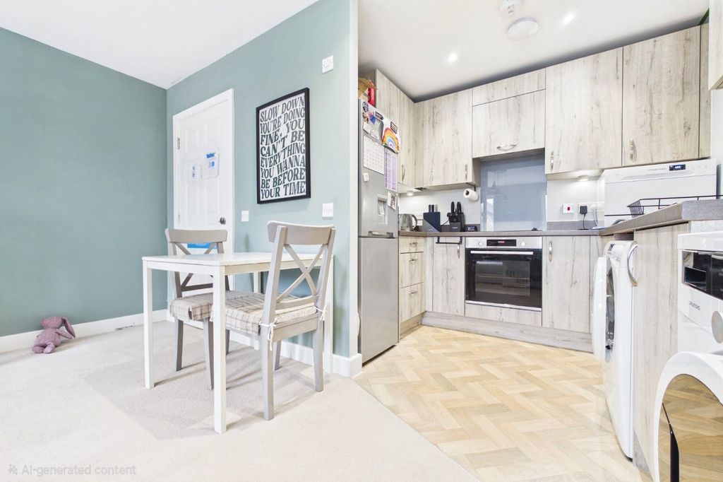 Property photo 3 of 13 Kitchen/Dining Room