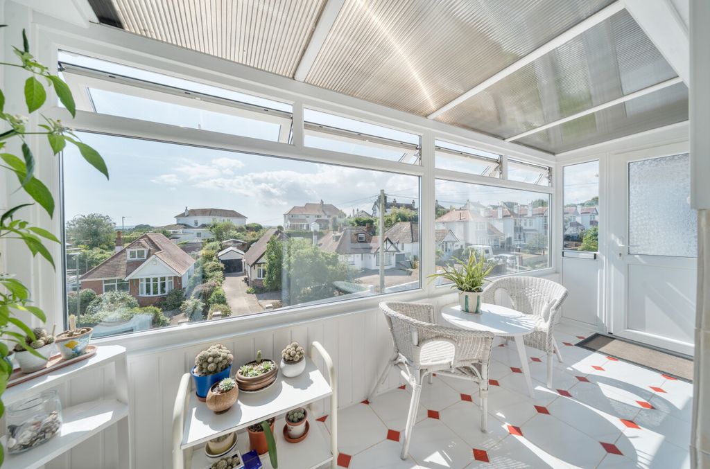 Property photo 1 of 27 1341352-10-68A864...