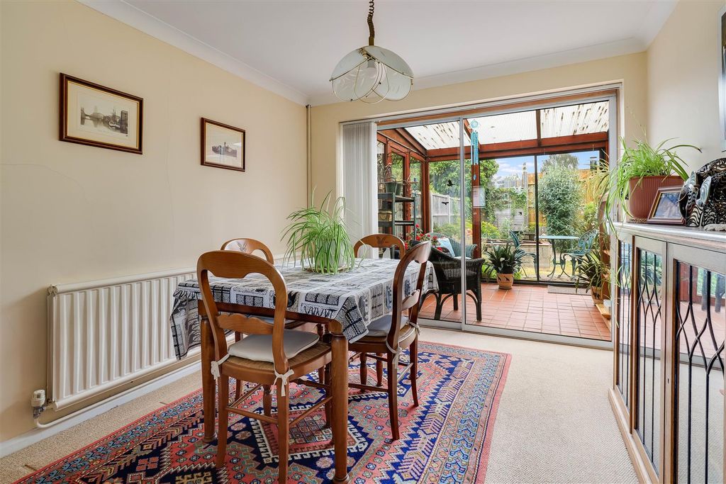 Property photo 3 of 21 Img (3).Jpg
