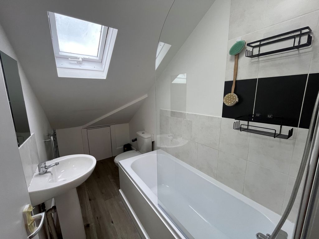 Property photo 3 of 7 2