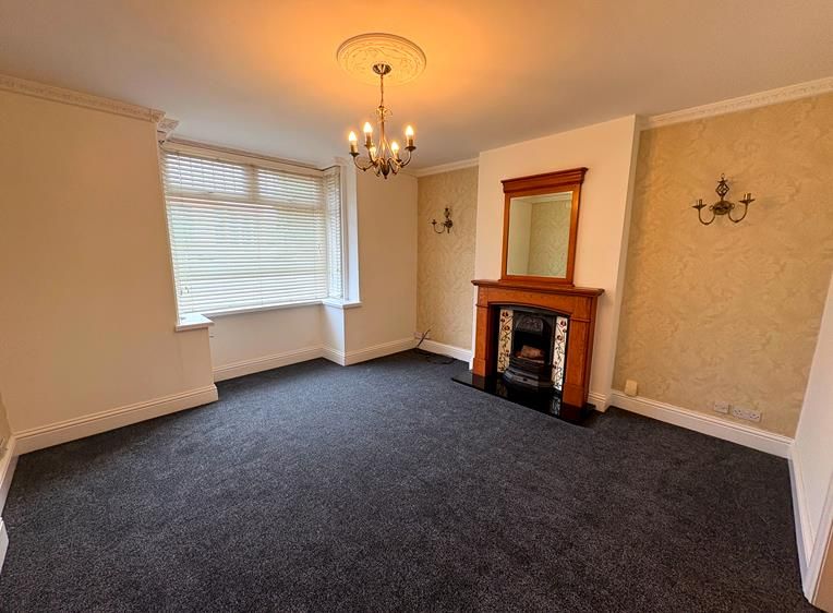 Property photo 3 of 14 Living Room