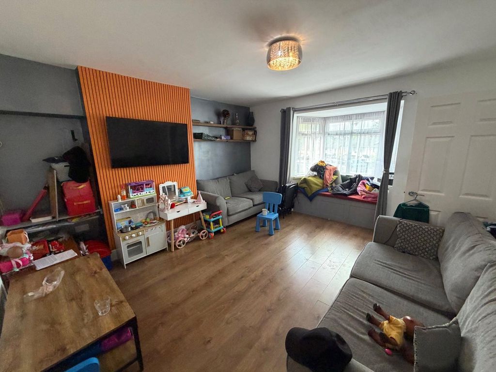 Property photo 3 of 10 Picture No. 03