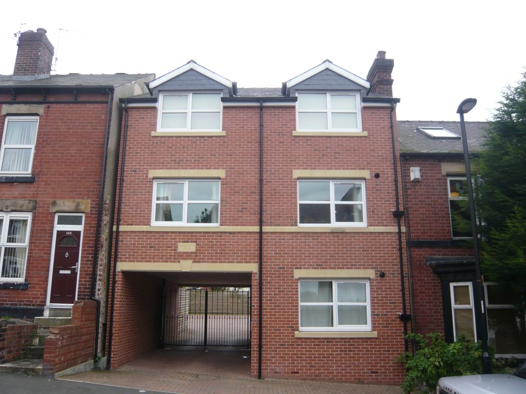 Property photo 1 of 5 External