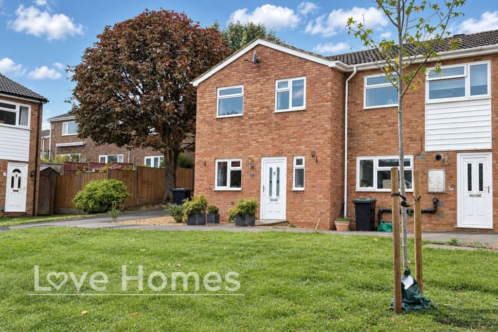 Property photo 1 of 13 5909932