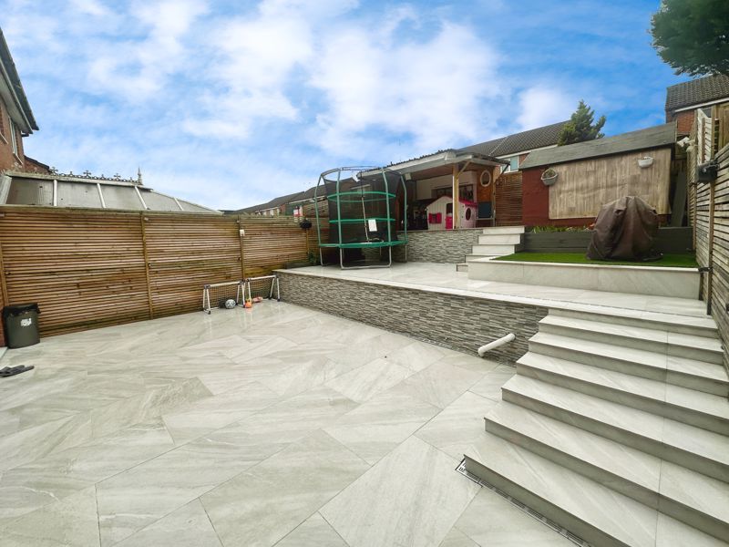 Property photo 2 of 25 Rear Garden