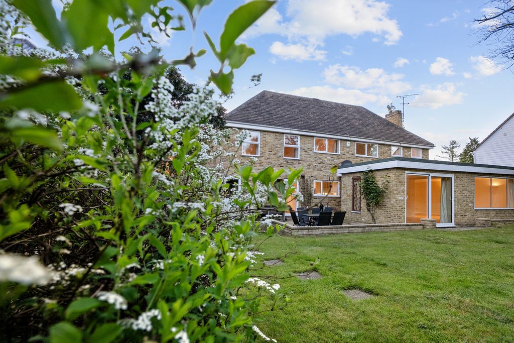 Property photo 2 of 24