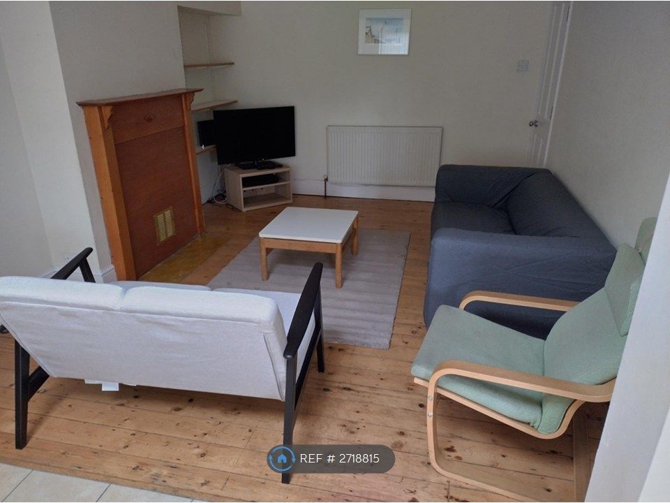 Property photo 3 of 21