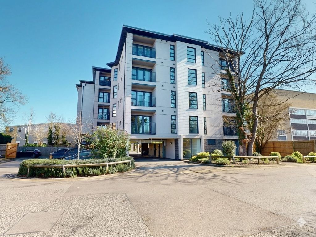 Property photo 2 of 13